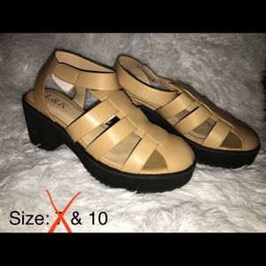 Nude sandals with pump